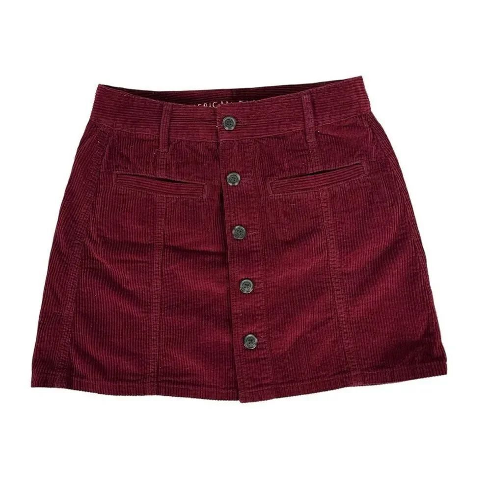 American Eagle size 2 Skirt Mini Short Burgundy Corduroy Button Front